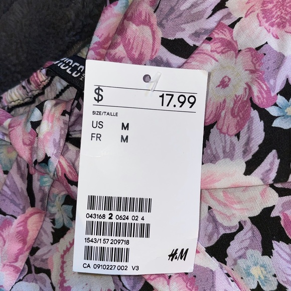 Cropped tank from H&M - Picture 2 of 2